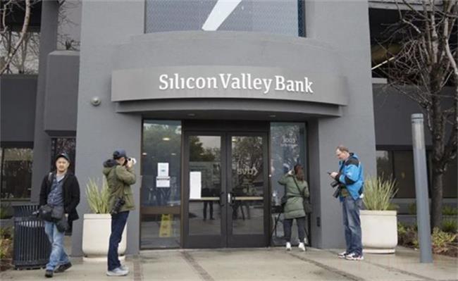 硅谷银行破产（客户排队取钱是否吃闭门羹？）