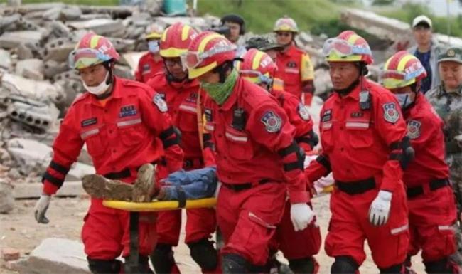 中国救援队成功参与营救首位幸存者（被困者的身份是什么？）
