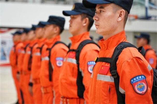 中国救援队赴土耳其实施国际救援计划