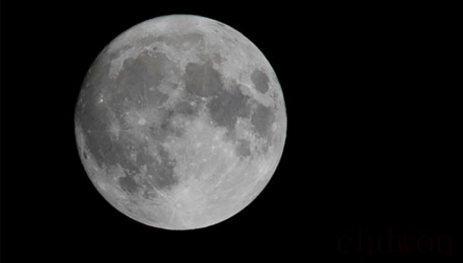 月球距离地球有多少千米