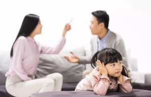 离婚抚养权一般判给谁多少年（离婚后小孩的抚养权规定）