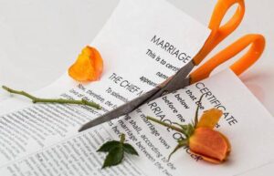 诉讼离婚一共需要多少费用（最新起诉离婚流程和方法）