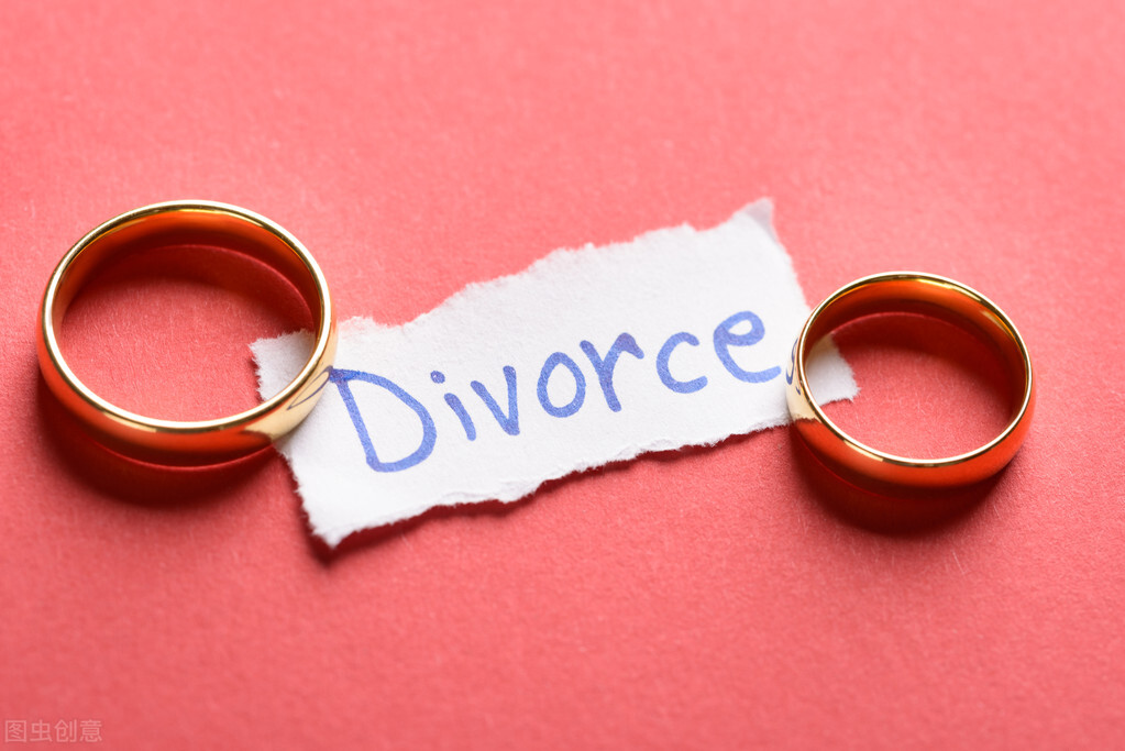 离婚该怎么起诉离婚（女方起诉离婚流程和费用）