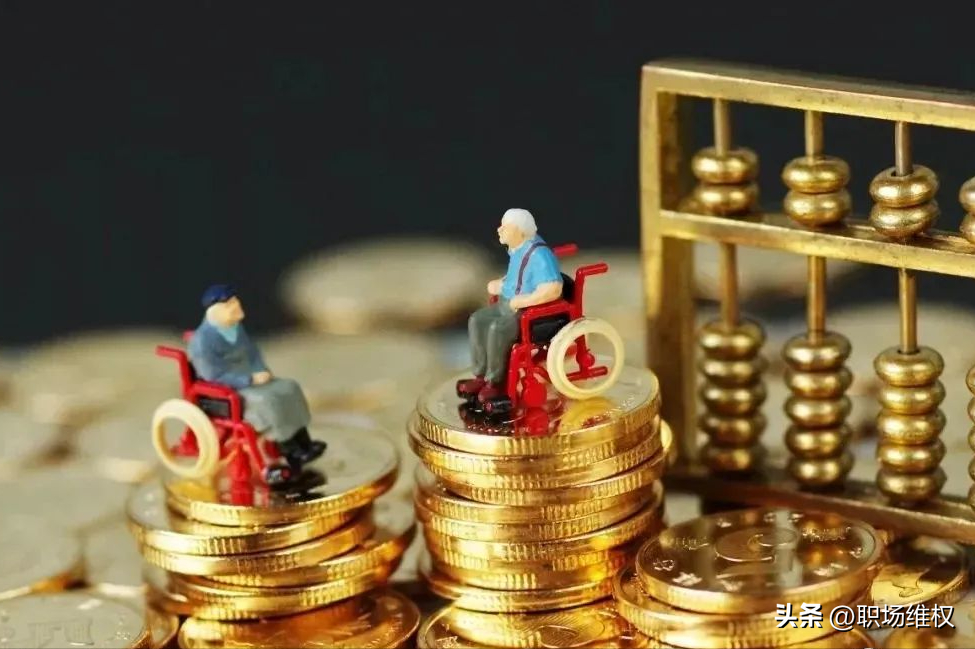 辞退补偿金工资怎么算（劳动法经济补偿金标准）
