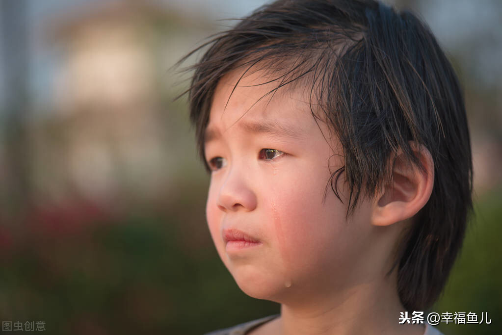 离婚对孩子的伤害有哪些（最不伤害孩子的离婚方式）