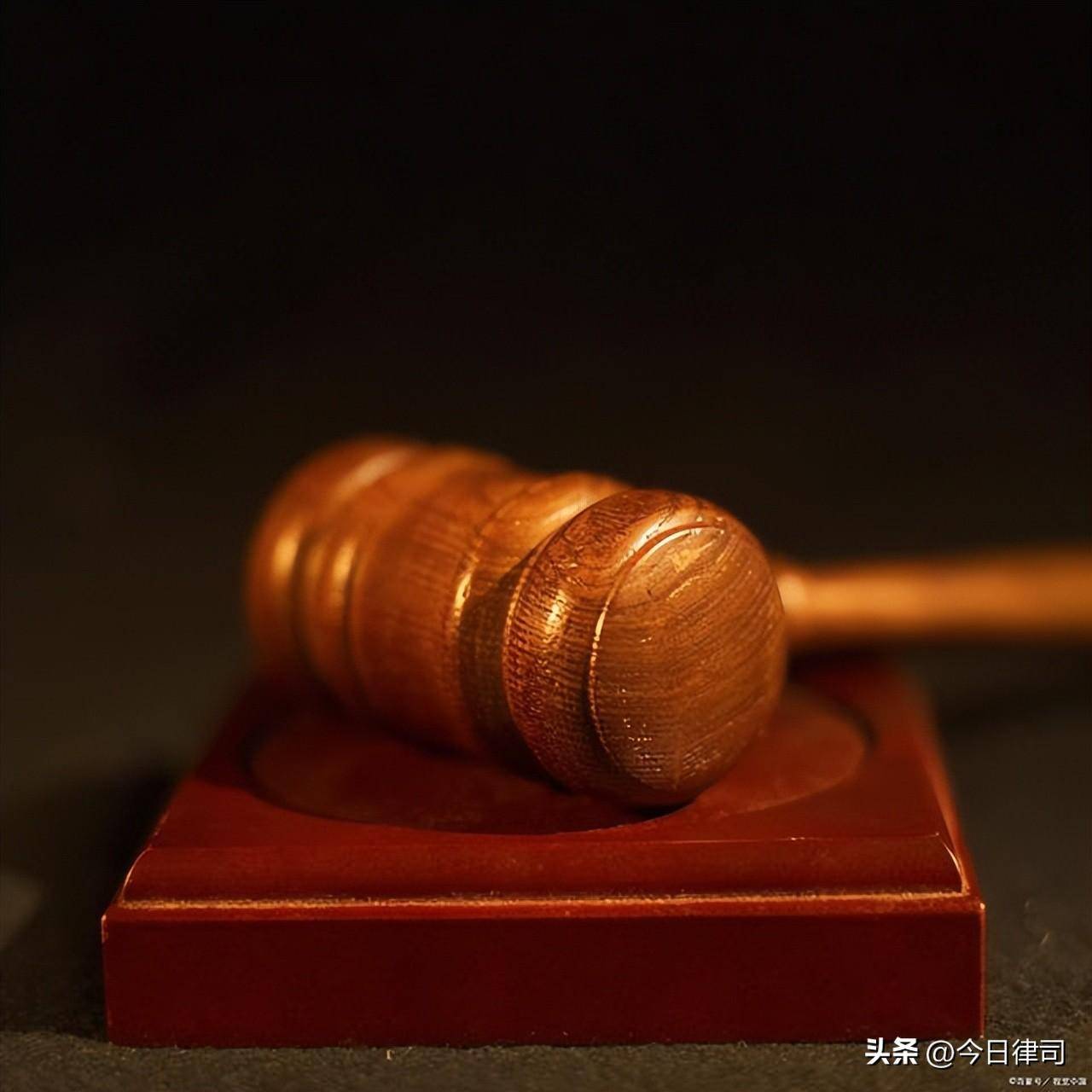 刑事律师请一次多少钱合适（刑事案件律师费收取标准）