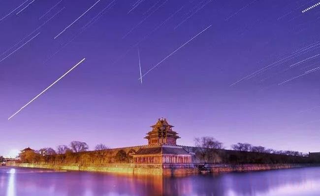 ​超级火流星划过北京夜空（这一幕有多惊艳？）