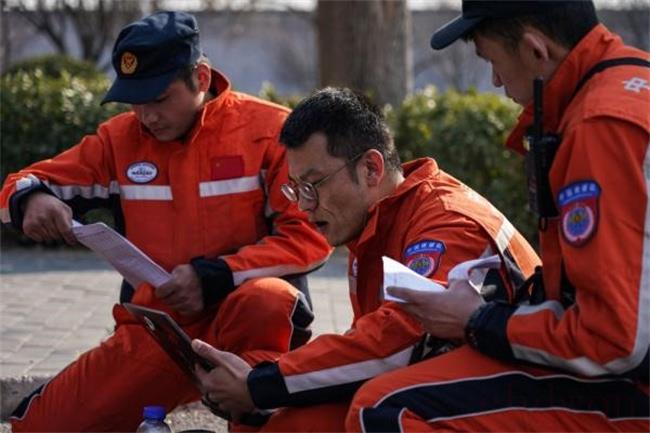 中国救援队赴土耳其实施国际救援计划