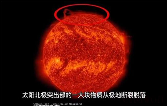 NASA拍到太阳北极一块断裂脱落