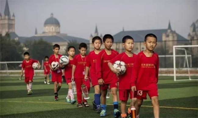 ​中国足球难道真的没人才吗