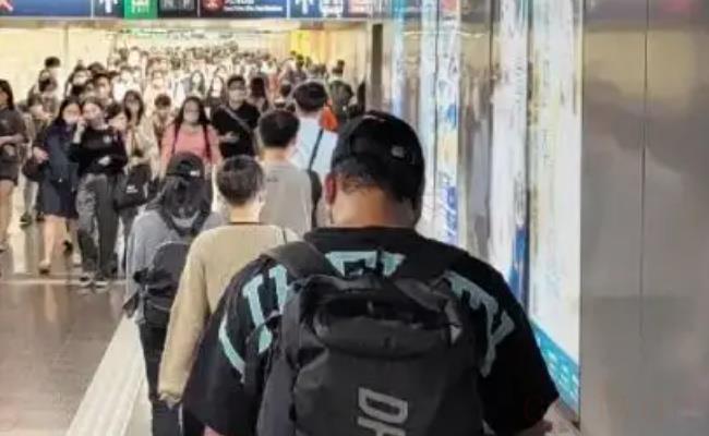 香港男子深圳上班每天通勤4小时（这是浪费生命吗？）