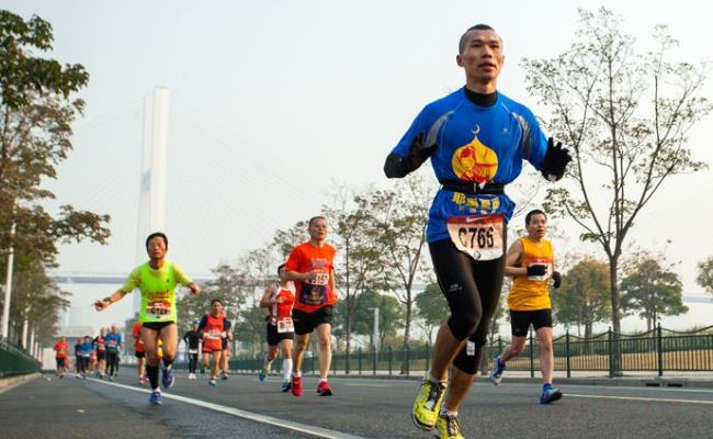 上海半程马拉松4月16日开跑（如何报名？）