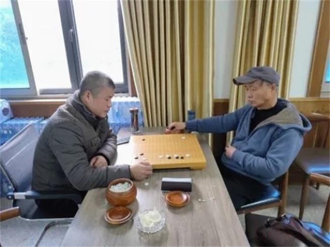 介绍老人下围棋有哪些好处