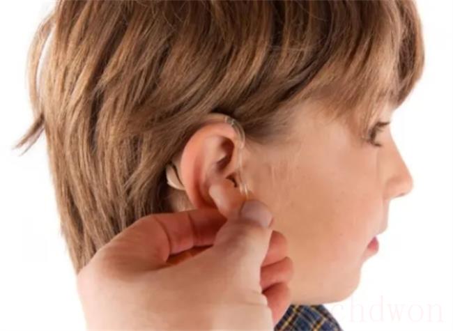 挑选助听器需注意哪些事项