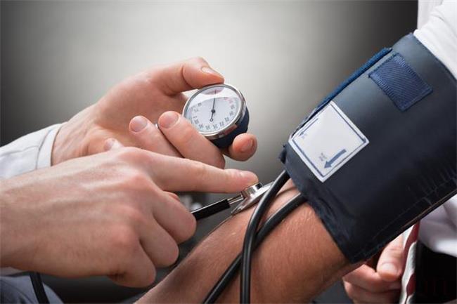 糖尿病患者合并高血压如何治疗？