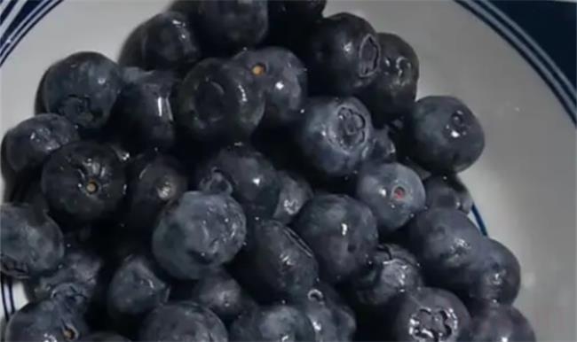 蓝莓为什么用盐水浸泡