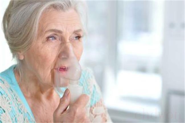 老人出现哪些症状要警惕肺炎