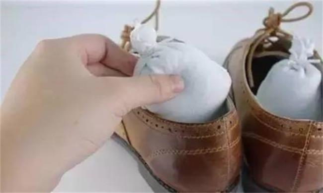 如何能简单的去除鞋子臭味