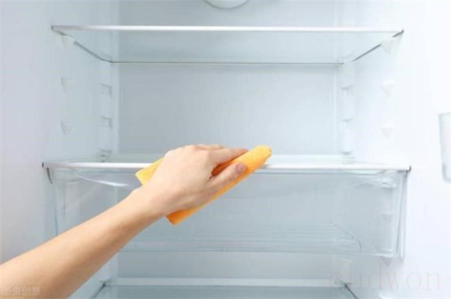 5妙招保持冰箱卫生不长细菌（）