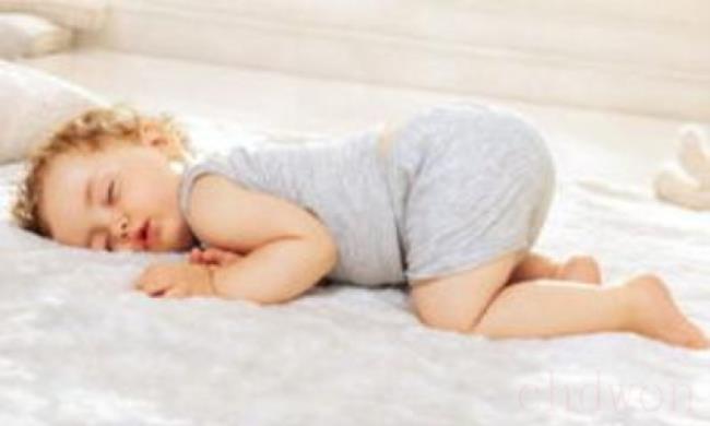 宝宝睡觉姿势能说明性格吗