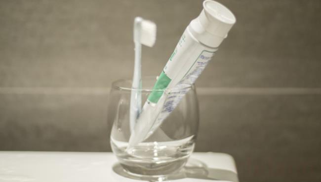 牙膏的主要化学成分