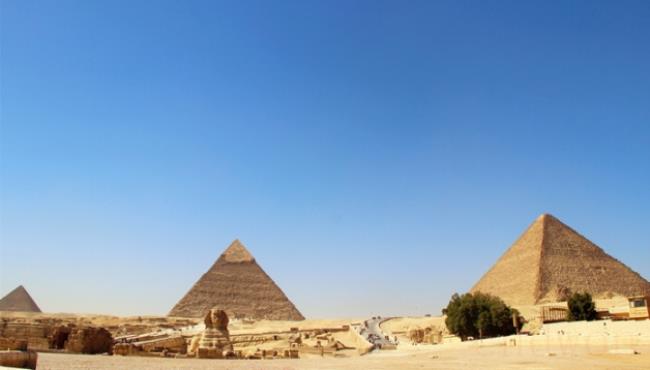 世界上三大金字塔最大的金字塔