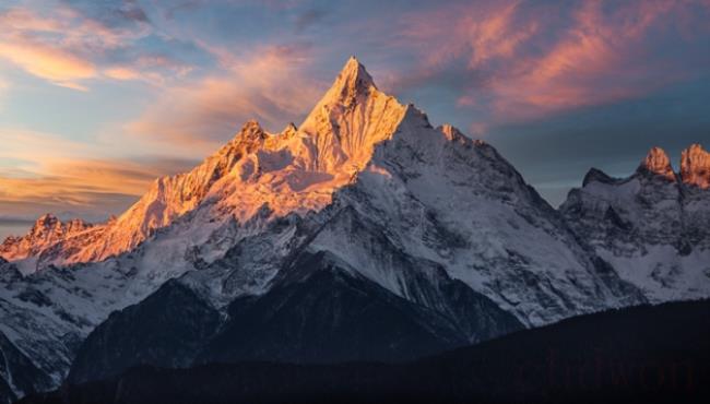 中国第一次登上珠穆朗玛峰是哪一年